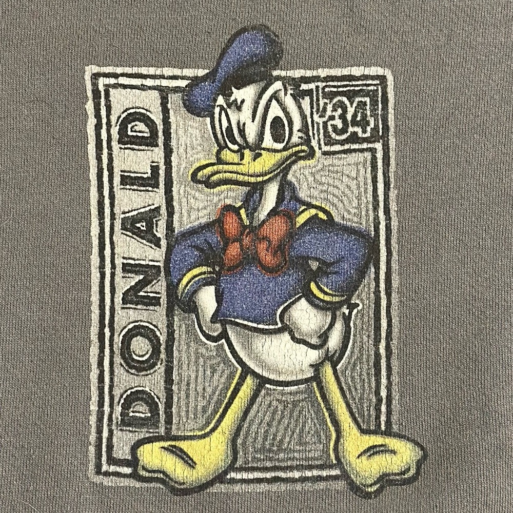 Vintage 90’s Donald Duck Graphic Crewneck Shirt Classic Disney Streetwear